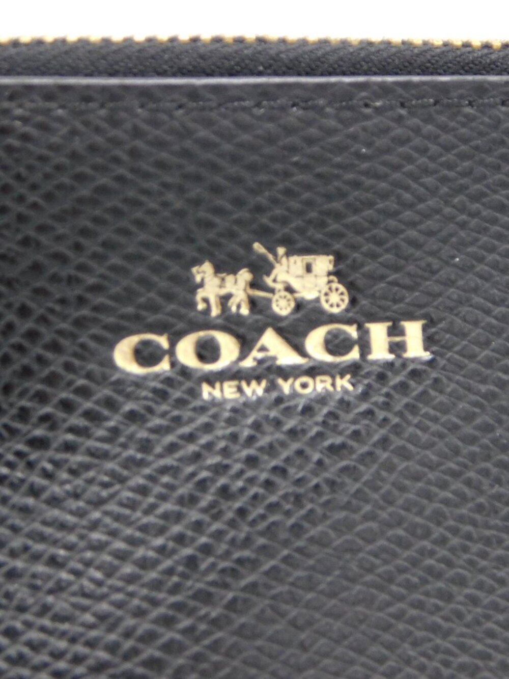 Coach Black Textured Leather Zip Cosmetic Pouch Makeup Bag w/Gold Logo | EUC - Picture 6 of 10